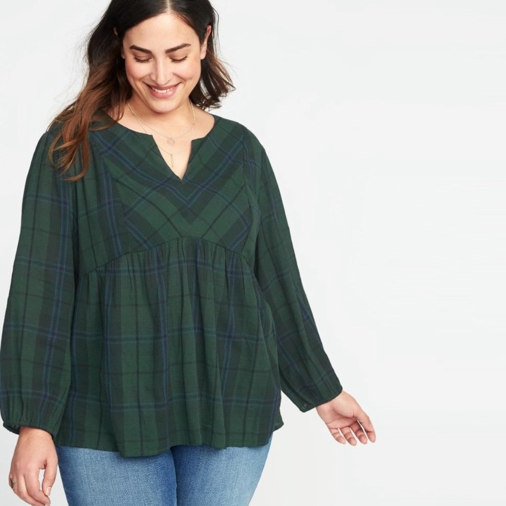 old navy | relaxed crepe blouse green plaid split neck l